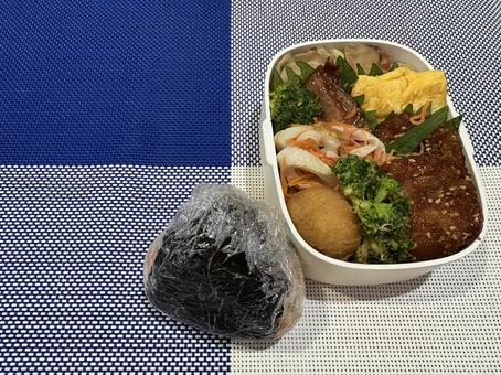 おにぎりと手作り弁当 おにぎり,お弁当,手作りの写真素材