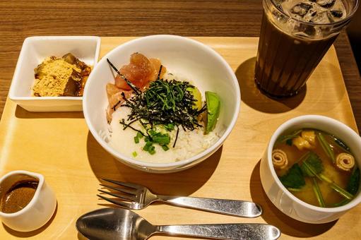 カフェでランチタイム カフェでランチタイム カフェ,ランチ,ブランチの写真素材