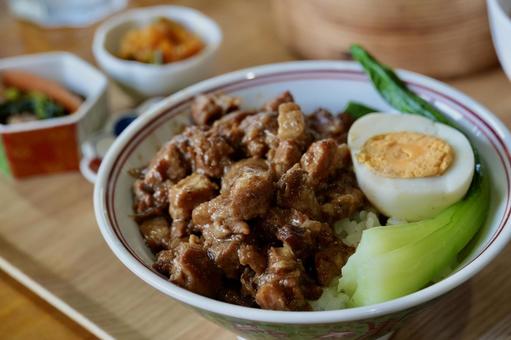 魯肉飯 魯肉飯の写真