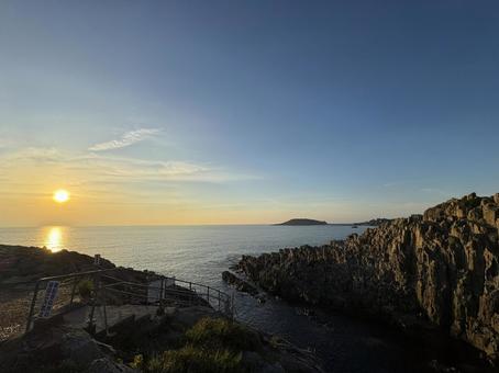 東尋坊の夕日① 東尋坊の夕日① 福井,東尋坊,夕日の写真素材
