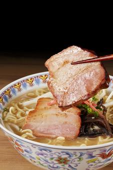 豚骨ラーメン　はしあげ 豚骨ラーメン,豚骨,はしあげの写真素材