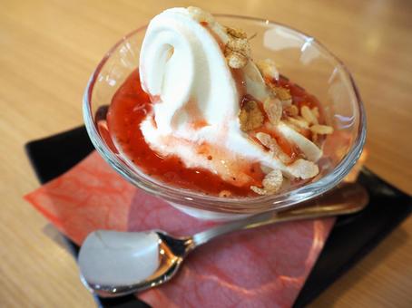 和食屋さんのソフトクリームのデザート ソフトクリーム,アイスクリーム,アイスの写真素材