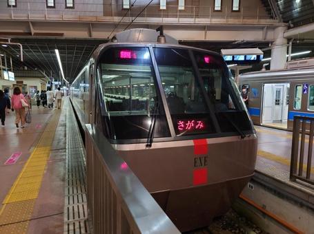 電車 さがみ 電車 さがみの写真