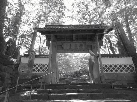 島根県-永明寺-山門-白黒 島根県-永明寺-山門-白黒 永明寺,寺,覚皇山の写真素材