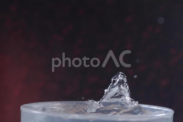 水滴百変化 水滴,不思議,一瞬の写真素材