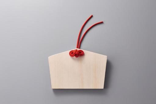 何も書いていない五角形の絵馬 何も書いていない五角形の絵馬 絵馬,紐あり,何もないの写真素材