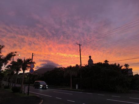 島の夕焼け 八丈島,日常,夕焼けの写真素材