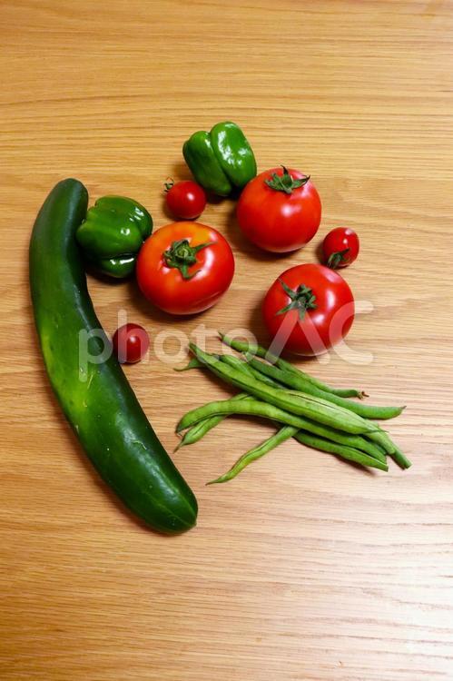 色とりどりの野菜　レシピ 夏野菜,野菜,緑黄色野菜の写真素材
