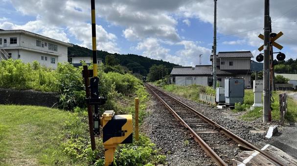 田舎の踏切ver.2 田舎の踏切ver.2 踏切,鉄路,のどかの写真素材