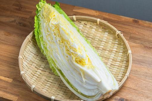 ざるに盛られた白菜 白菜,野菜,4分の1の写真素材