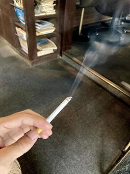 タバコ タバコ タバコ,煙草,灰皿の写真素材