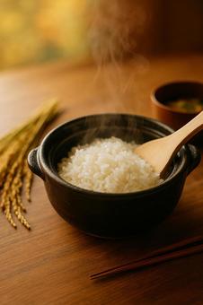 新米の土鍋ご飯 新米の土鍋ご飯の写真