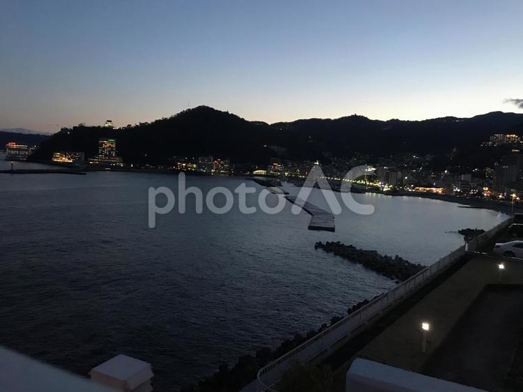 2月の熱海の風景写真 海景,海,風景の写真素材