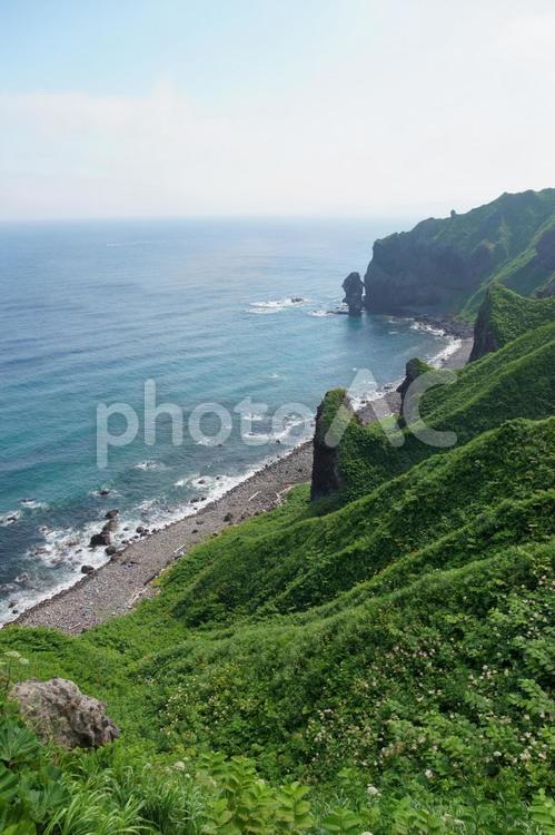 神威岬　水無しの立岩 神威岬,水無しの立岩,念仏トンネルの写真素材