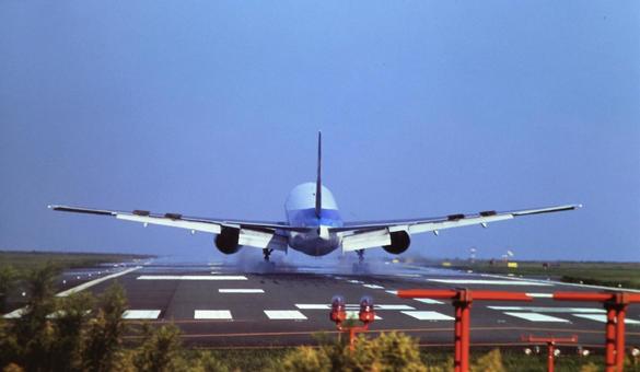 タッチダウン のりもの,飛行機写真,旅客機の写真素材