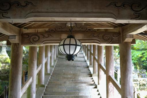 回廊 階段,秋,長谷寺の写真素材