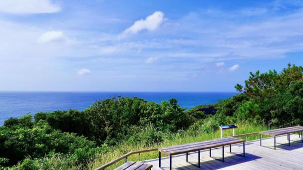 沖縄県座間味村神の浜展望台から見える風景 沖縄県座間味村神の浜展望台から見える風景 座間味,海,空の写真素材