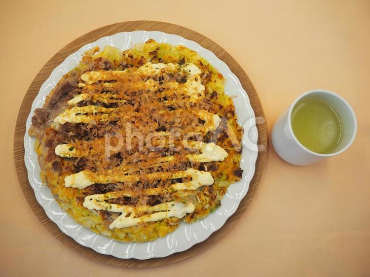 自家製・お好み焼き＆日本茶 お好み焼き,自家製,キャベツの写真素材