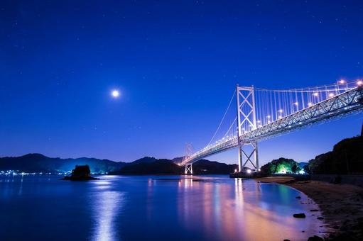 月夜のしまなみ海道　因島大橋の夜景 橋,しまなみ海道,夜景の写真素材