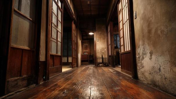古い日本家屋の廊下の写真