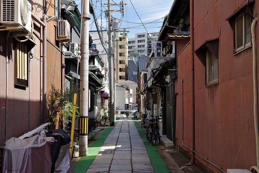 昭和の雰囲気を残す町角 町角,路地,隘路の写真素材