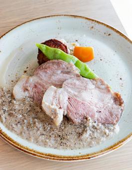 ポークステーキ ポークステーキ ポークステーキ,ポーク,豚肉の写真素材
