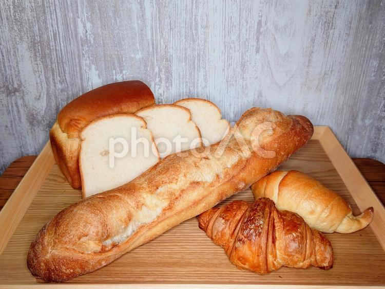 パン　盛合せ パン,フランスパン,食パンの写真素材