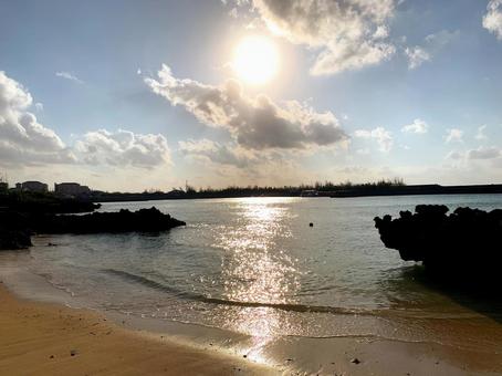 宮古島の海（夕日）１３ 海,夕日,夕方の写真素材