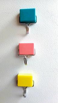 三色マグネット マグネット,磁石,フックの写真素材