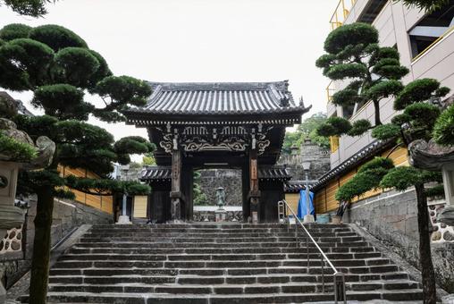 長崎 大光寺 山門 長崎 大光寺 山門の写真