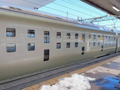 四季島窓配置 trainsuite四季島,e００１形,鉄道の写真素材