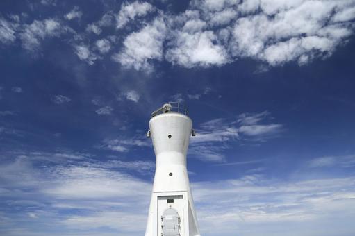 海と空と灯台 海と空と灯台の写真