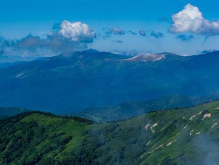 白砂山から草津白根山方面 白砂山から草津白根山方面 白砂山,群馬,登山の写真素材