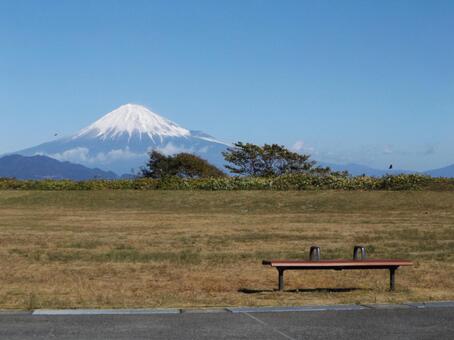 富士山の見える公園 公園,富士山,広場の写真素材