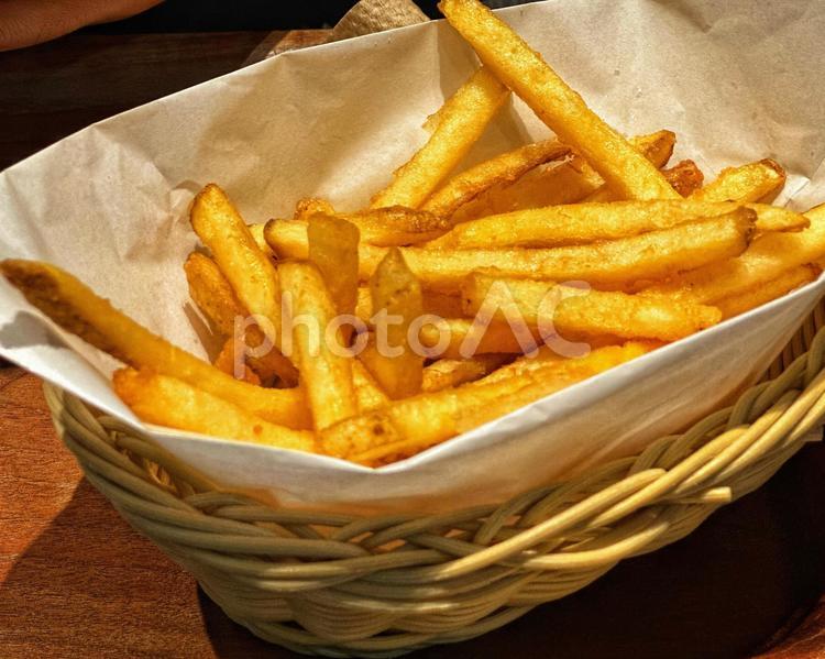 揚げたてフライドポテト フライドポテト,じゃがいも,食べ物の写真素材