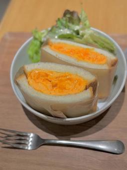 たまごサンド たまごサンド,厚焼きたまご,お昼ご飯の写真素材