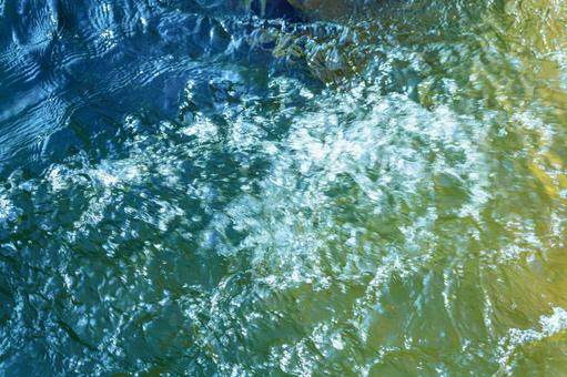 激しく流れる水流 激しく流れる水流 水,水面,自然の写真素材