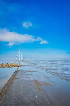熊本県　宇土市　長部田海床路の風景 長部田海床路,宇土,海中道路の写真素材