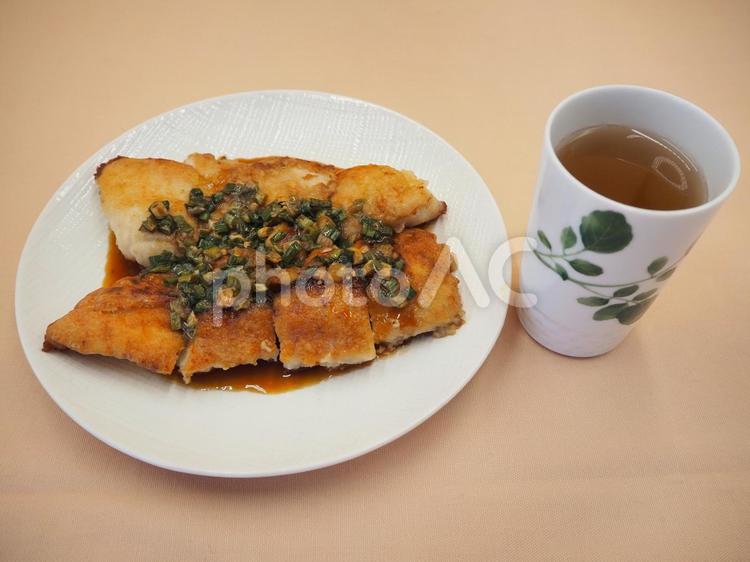 油淋鶏＆日本茶・家庭料理 油淋鶏,家庭料理,鶏もも肉の写真素材