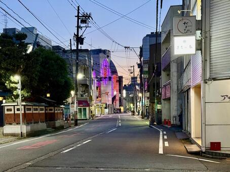 夕方の福井市の飲み屋街 夕方,裏路地,福井県の写真素材