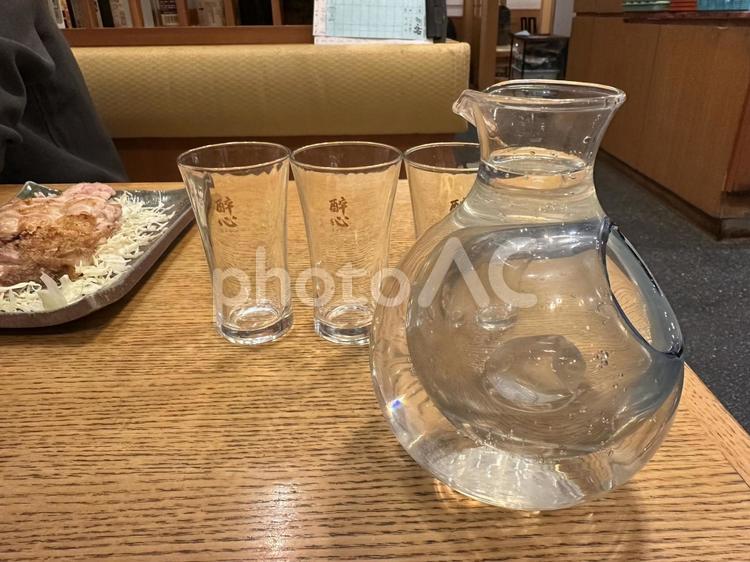 日本酒とグラス 日本酒,グラス,お酒の写真素材