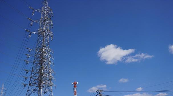 電波塔と青空 電波塔と青空の写真