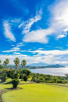 鹿児島　開聞山麓自然公園（トカラ馬牧場） 開聞山麓自然公園,トカラ馬牧場,開聞岳の写真素材
