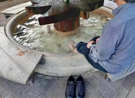 旅*足湯*温泉*男性 旅*足湯*温泉*男性の写真