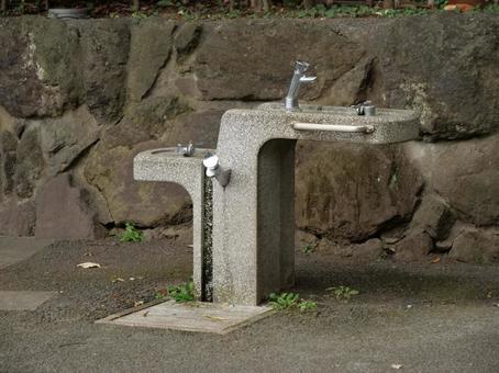 水飲み場　公園 水飲み場,公園,日常の写真素材