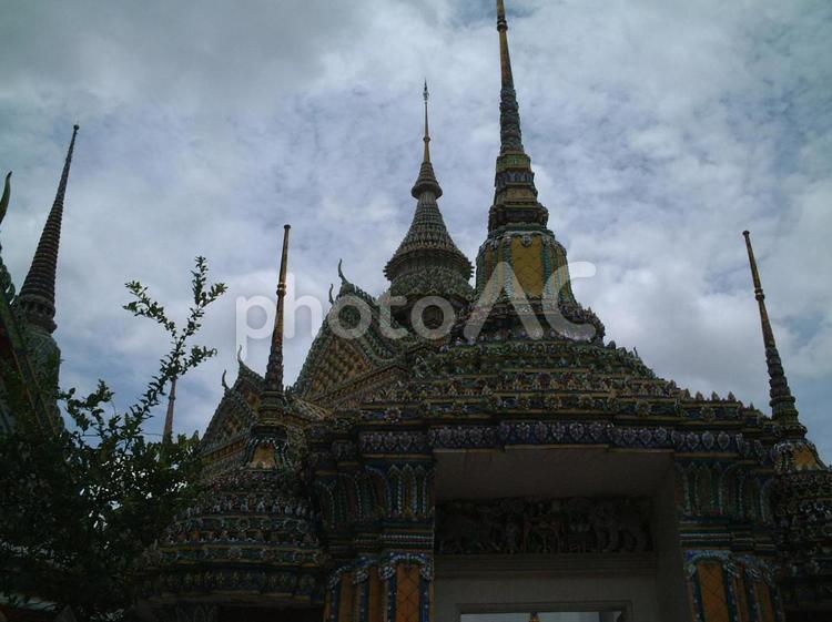 タイの暁の寺 暁の寺,ワットアルン,寺院の写真素材