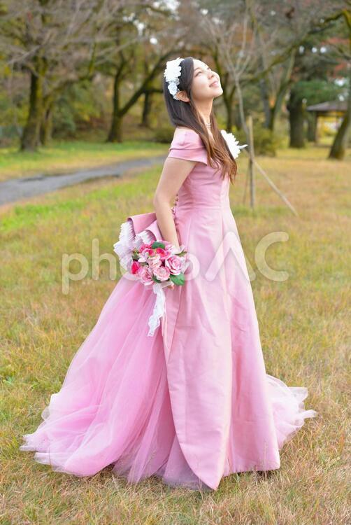 ウエディングドレスを着た女性 42 ウエディング,人物,20代の写真素材