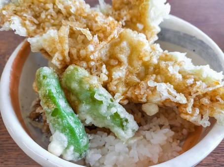 トビウオの天丼 トビウオの天丼の写真