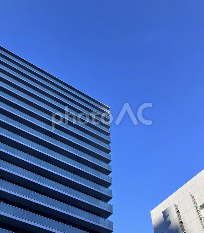 ビルと青空の風景 ビル,青空,風景の写真素材