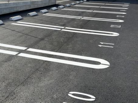 新しい駐車場新しいの写真